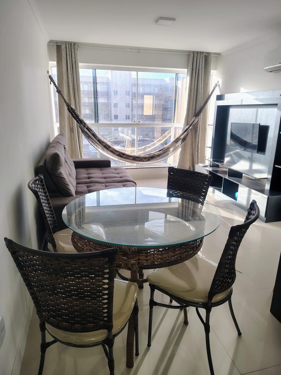 Apartamento 2 quartos 100 metros mar Apartment in Tramandaí