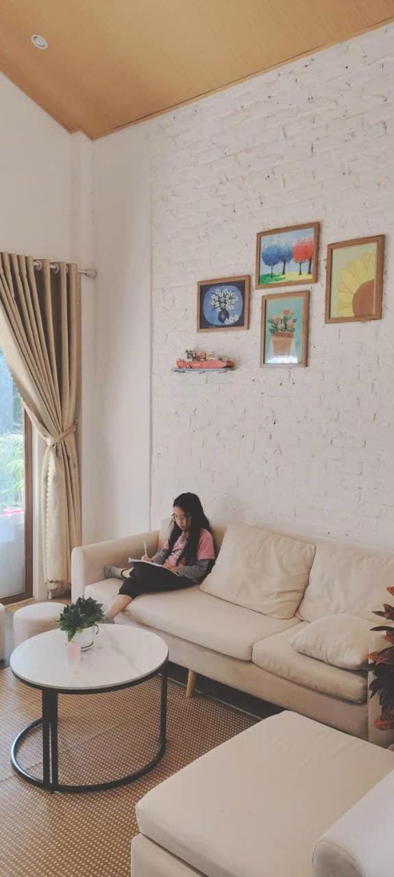 Communal lounge/ TV room, Living room