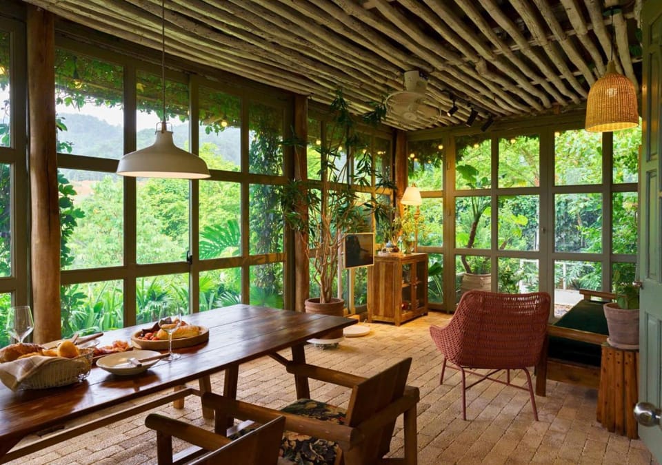 Dining area, Garden view