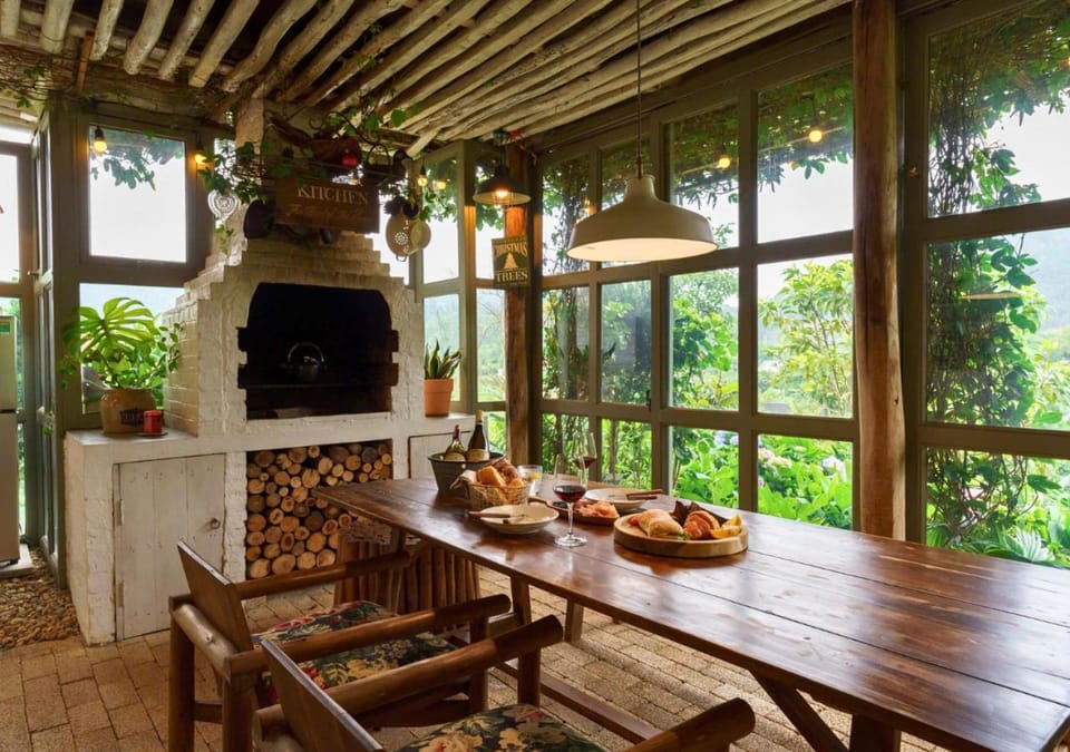 Living room, Dining area, Garden view