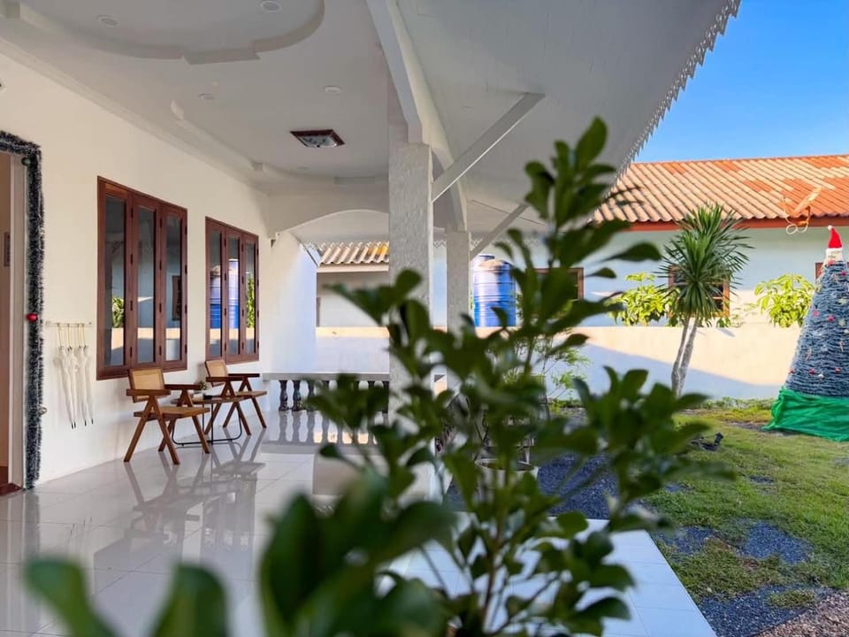 Three CoCo Villa AoNang Beach Hotel in Krabi Changwat