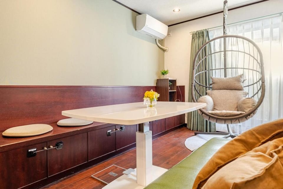 Living room, Seating area, Dining area