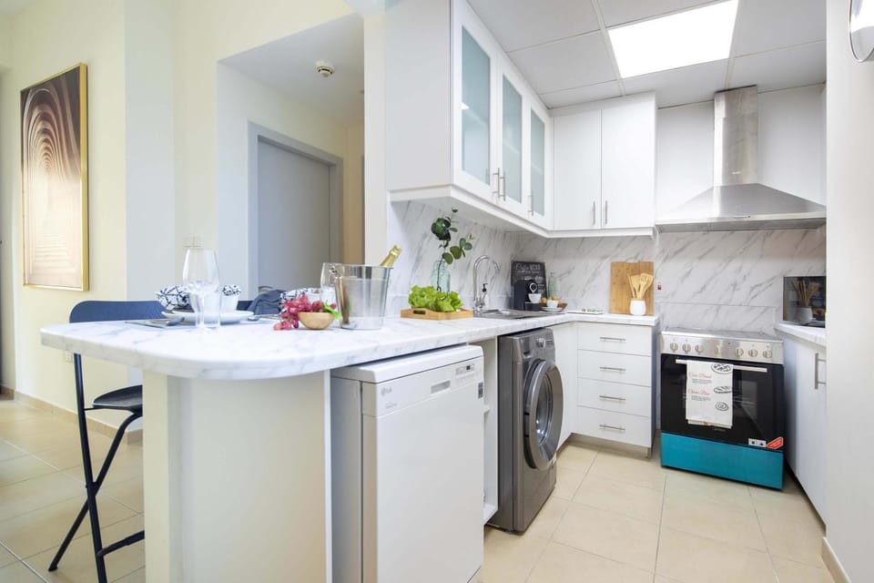 Kitchen or kitchenette, oven, stove