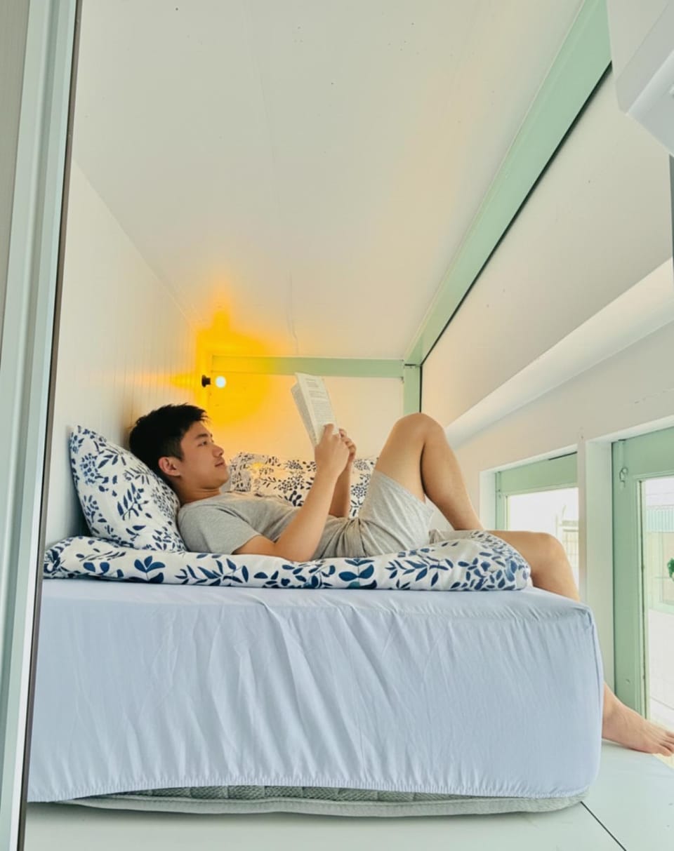 Bed, bunk bed
