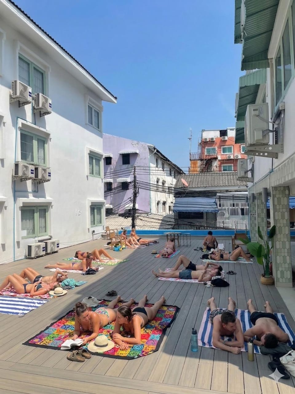 Property building, Communal lounge/ TV room, Day, People, Swimming pool, Location, group of guests