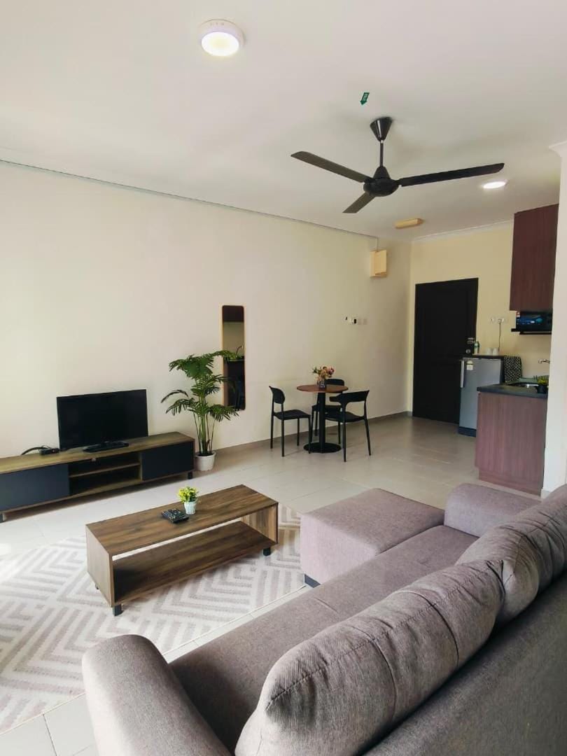 Desaru Beach Resort Luxury Suite B2 3Pax Apartment in Johor