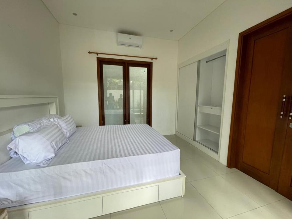 SUNBE Villa Villa in North Kuta