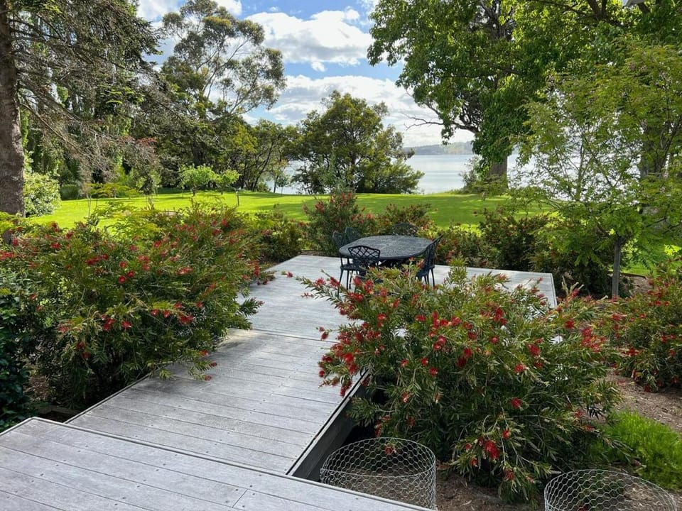 wyeangta - Woodbridge Waterfront Retreat House in Tasmania