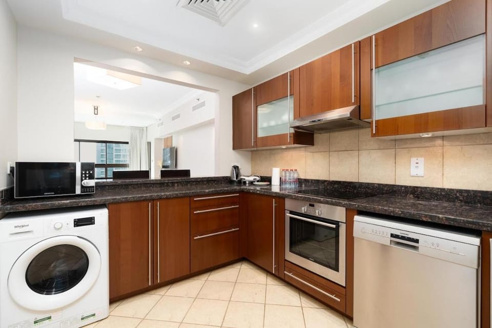 Walnut Palm 2BR - Palm Jumeirah Apartment in Dubai