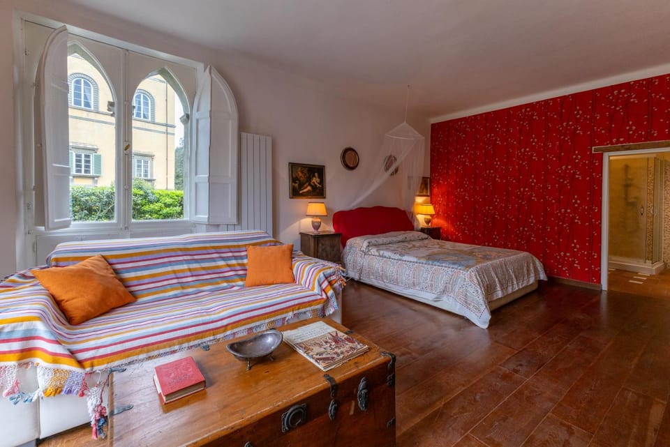 Bed, Photo of the whole room, Bedroom