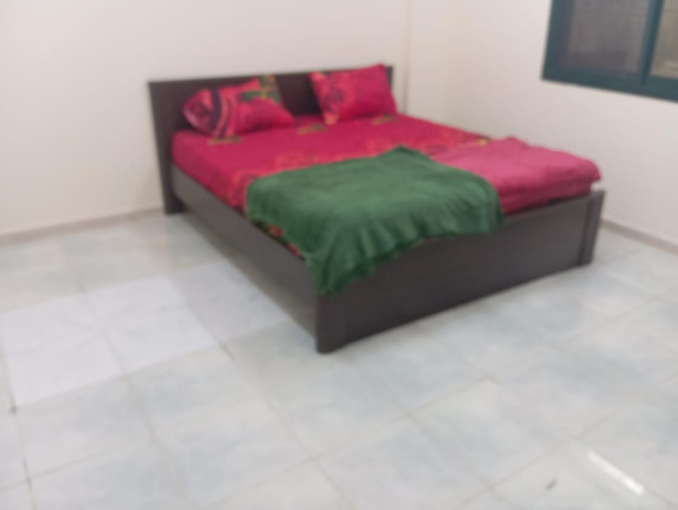 Cozy room Vacation rental in Al Sharjah