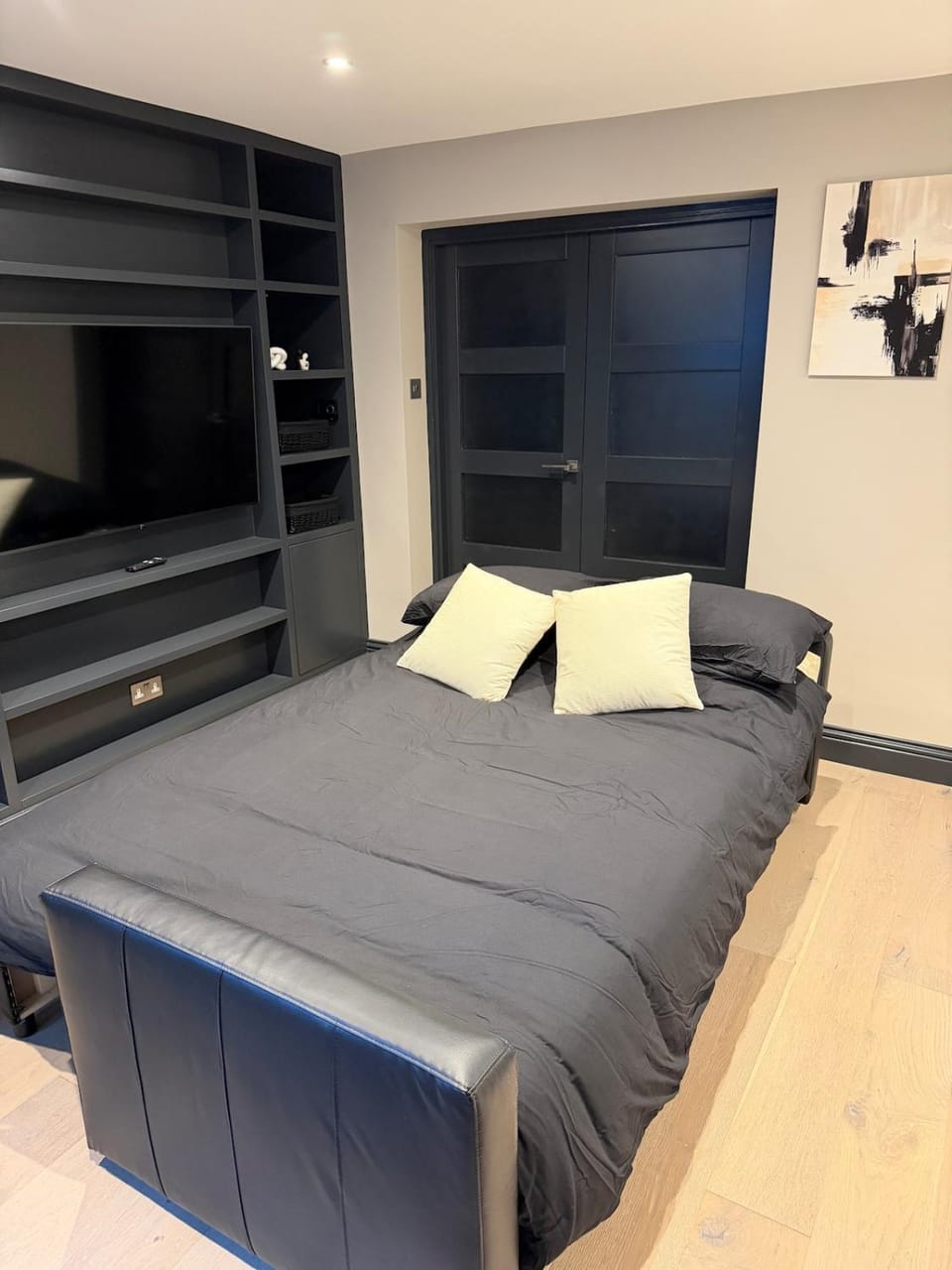 Cleveland street gem Apartment in London Borough of Islington