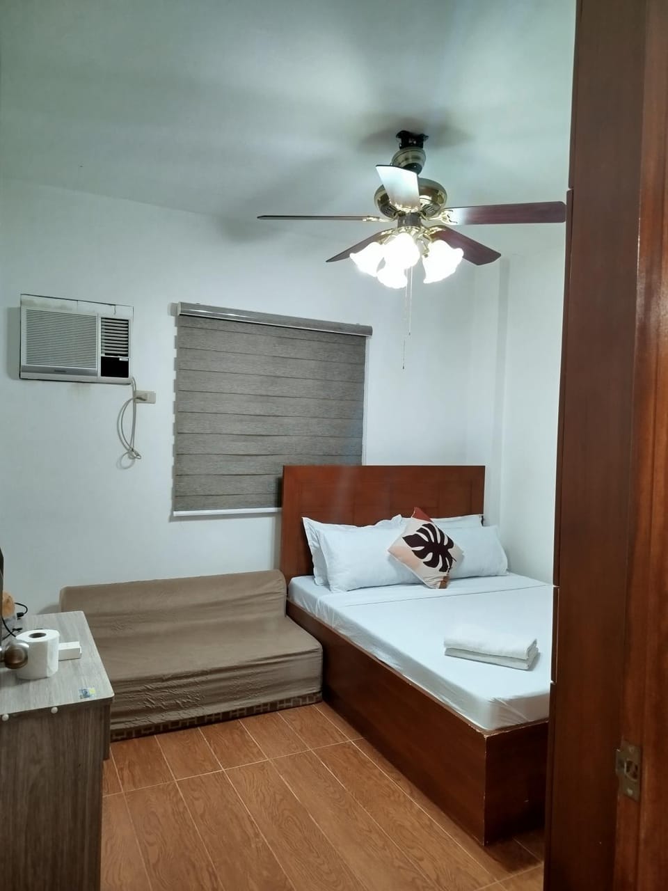 Matthew's Tranquil Homestay Apartment in General Luna