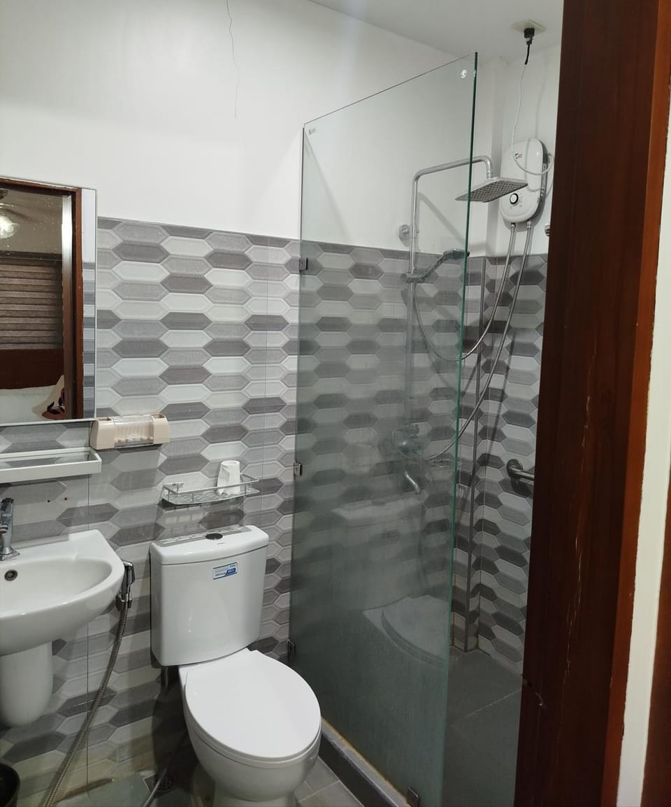 Matthew's Tranquil Homestay Apartment in General Luna