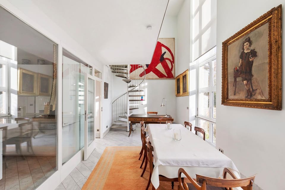 Property building, Living room