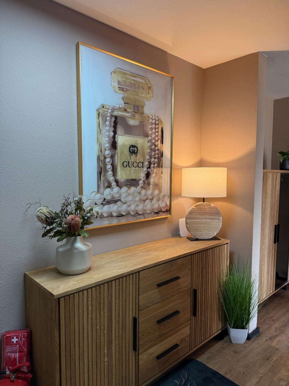 Photo of the whole room