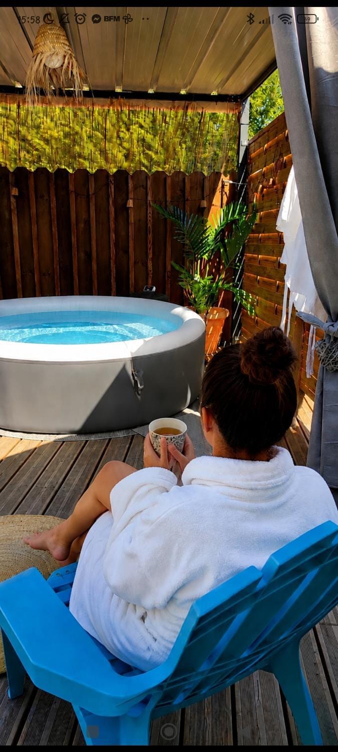 Casa Mahana spa Vacation rental in Nouvelle-Aquitaine