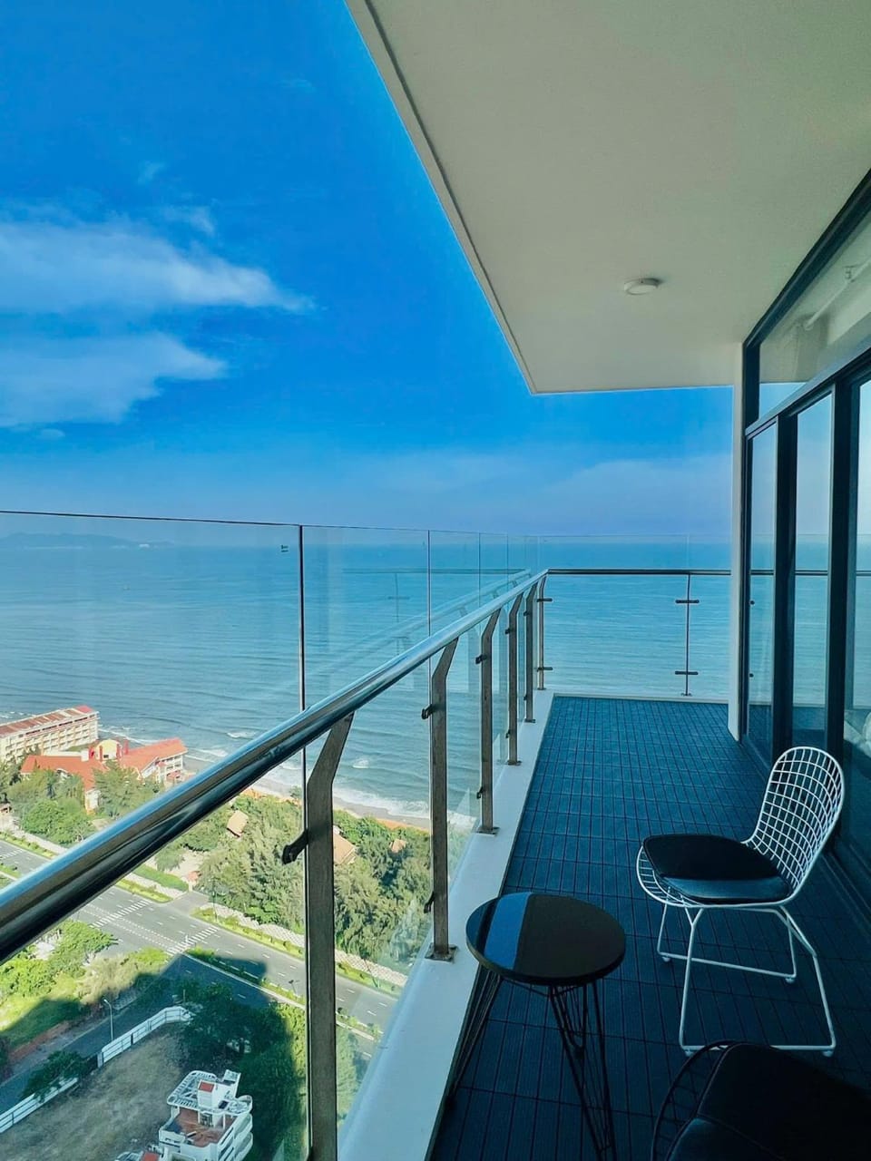 Natural landscape, Balcony/Terrace, Landmark view