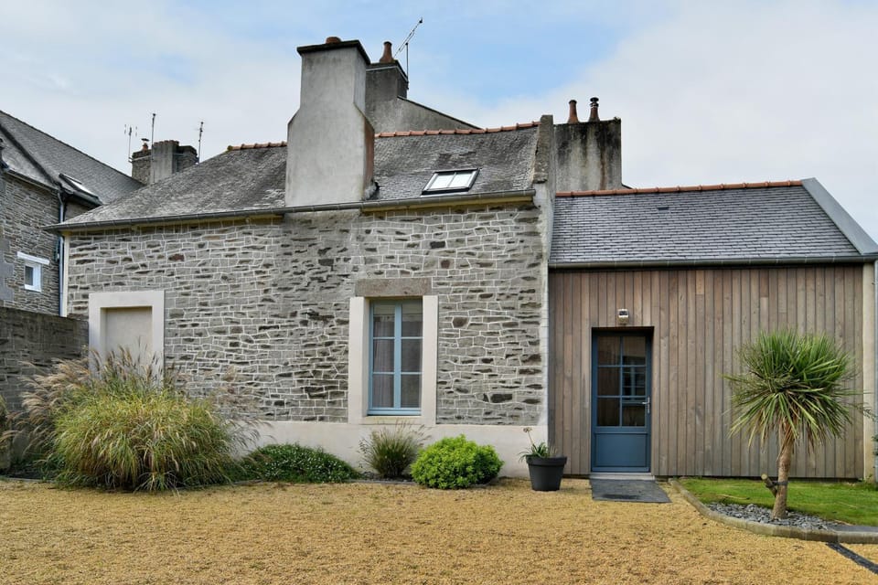 La Petite Jeanne House in Cancale