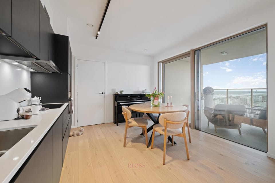 View (from property/room), Balcony/Terrace, Kitchen or kitchenette, Dining area