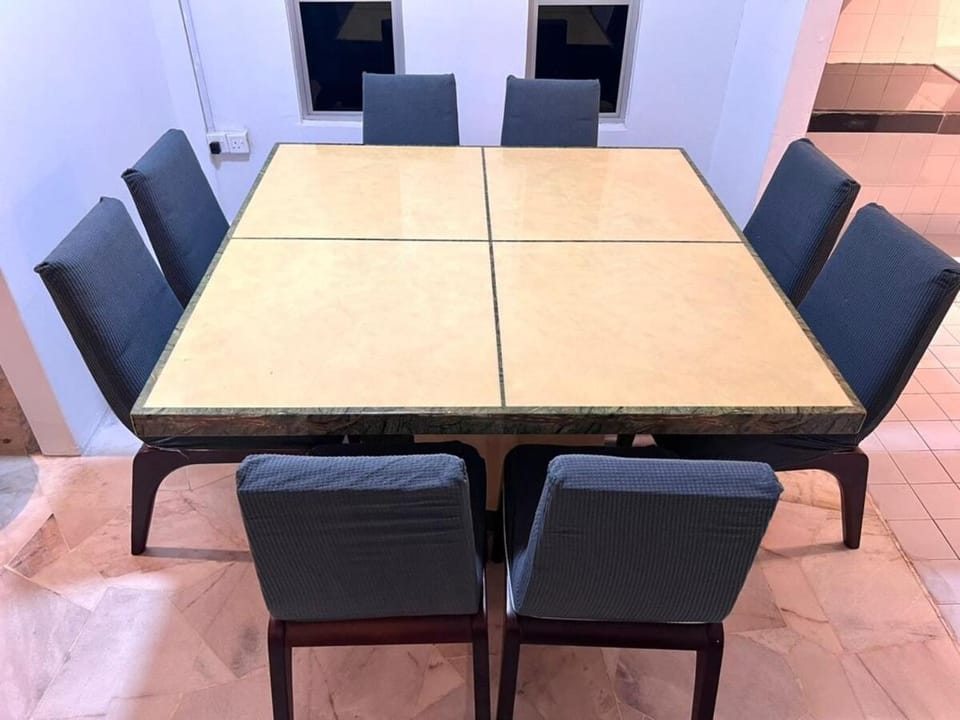 Family House Sunway 4BR Walk to Lagoon Pyramid University House in Subang Jaya