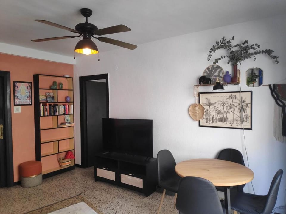 Homey beach apartment in authentic El Palo Apartment in Malaga