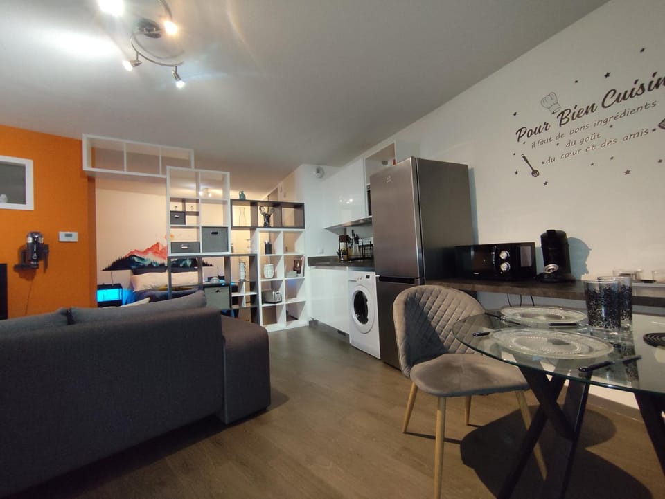 Stellar Lodge # Parking - Calme - Proche Thermes Apartment in Aix-les-Bains