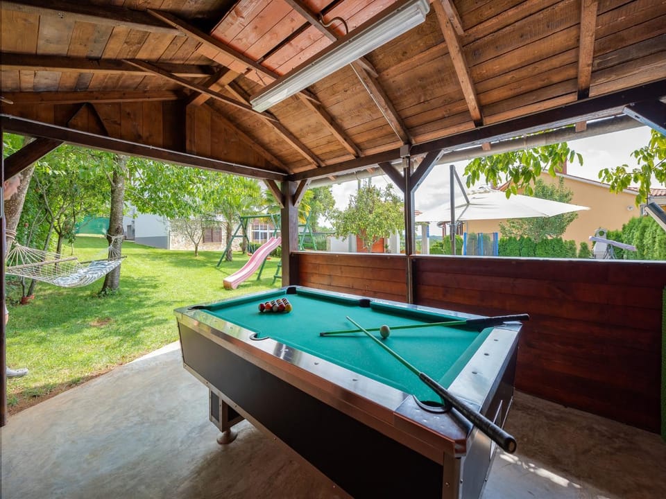 Game Room, Other