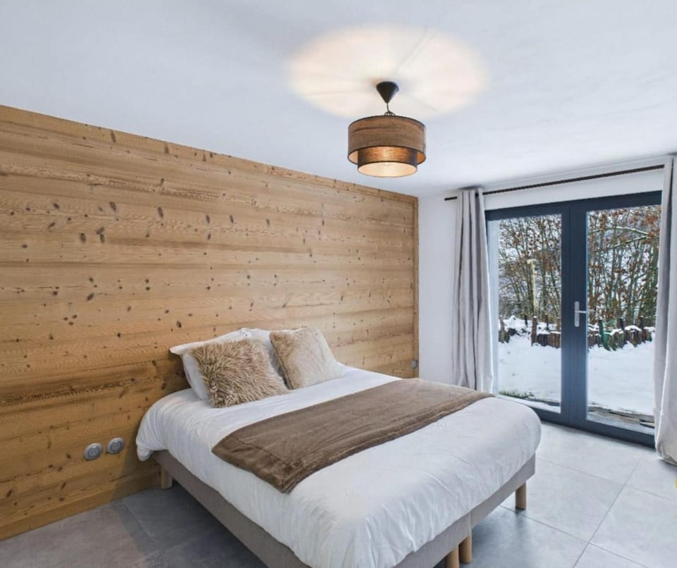Chalet Squirrel - Vue Montagne, Valmorel Chalet in Les Avanchers-Valmorel