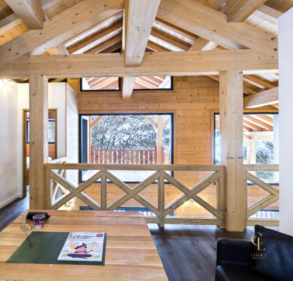 Chalet Squirrel - Vue Montagne, Valmorel Chalet in Les Avanchers-Valmorel