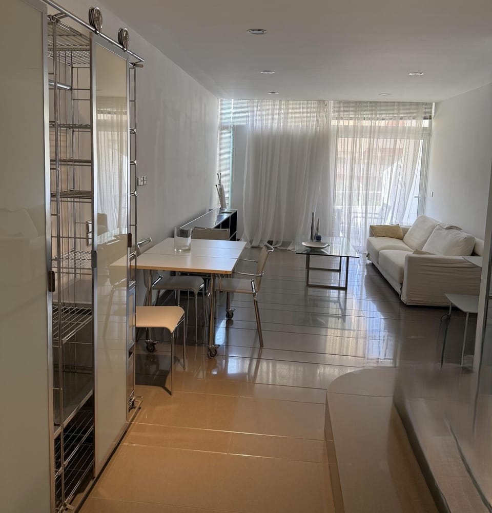 TV and multimedia, Living room, Photo of the whole room, Seating area