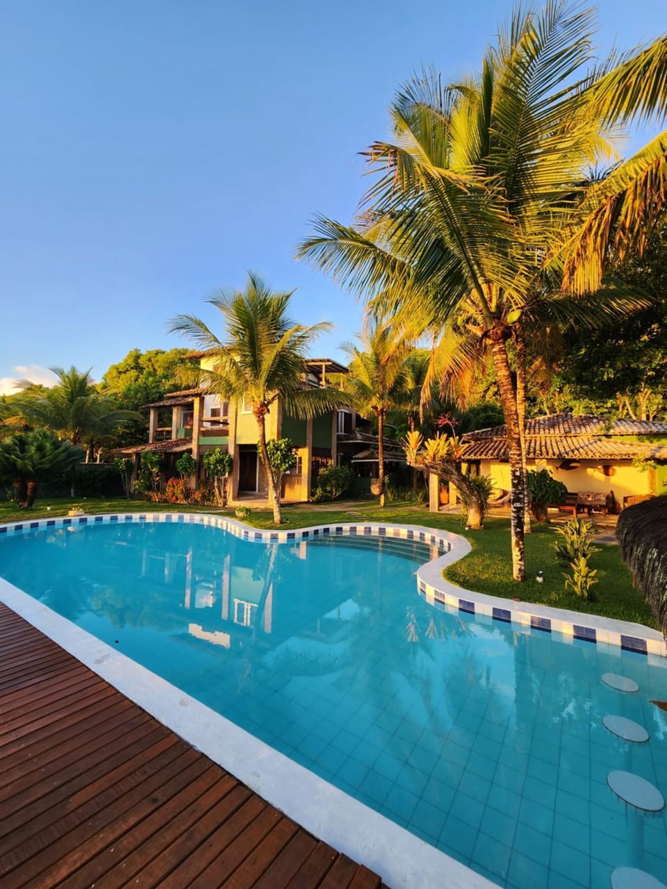 Property building, Balcony/Terrace, Swimming pool