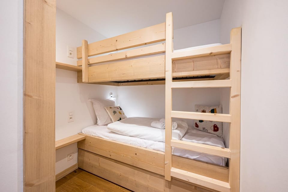 bunk bed