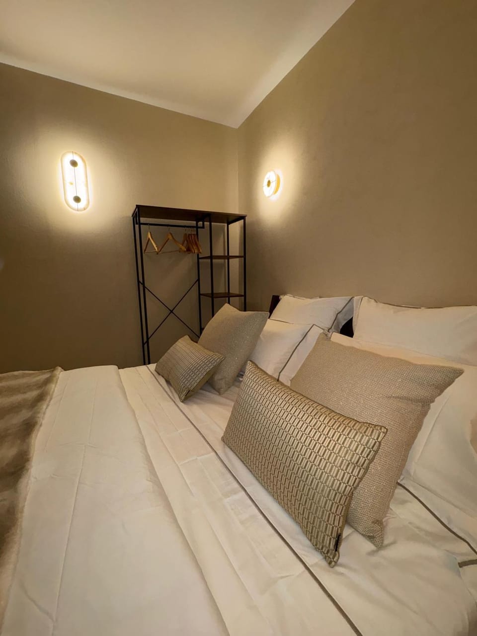 Authentic Provençal Studio Apartment in Nice