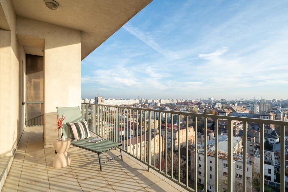 Patio, Day, View (from property/room), Balcony/Terrace, City view