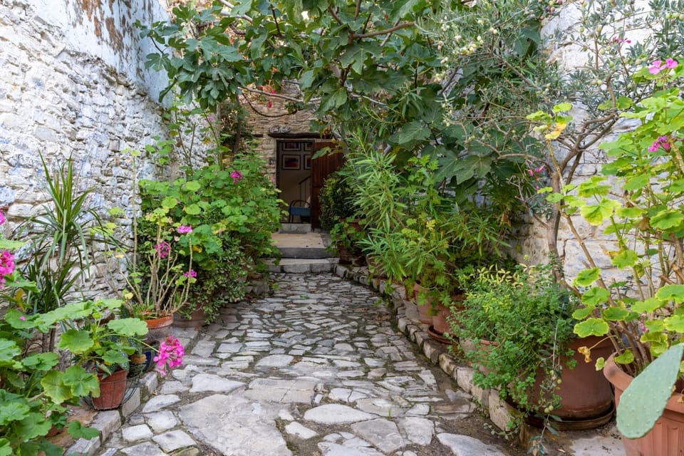 Inner courtyard view