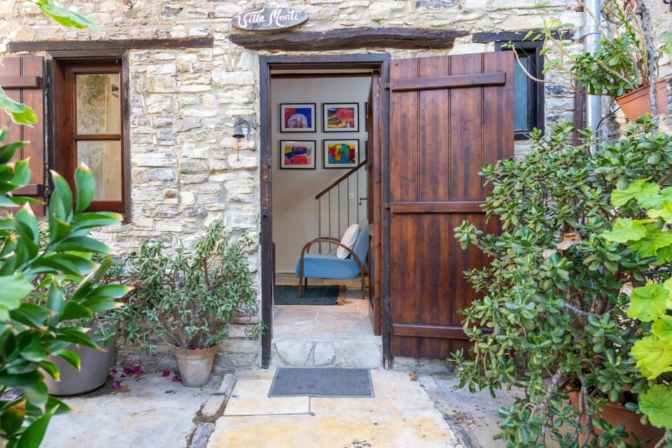 Facade/entrance, Garden, Garden view