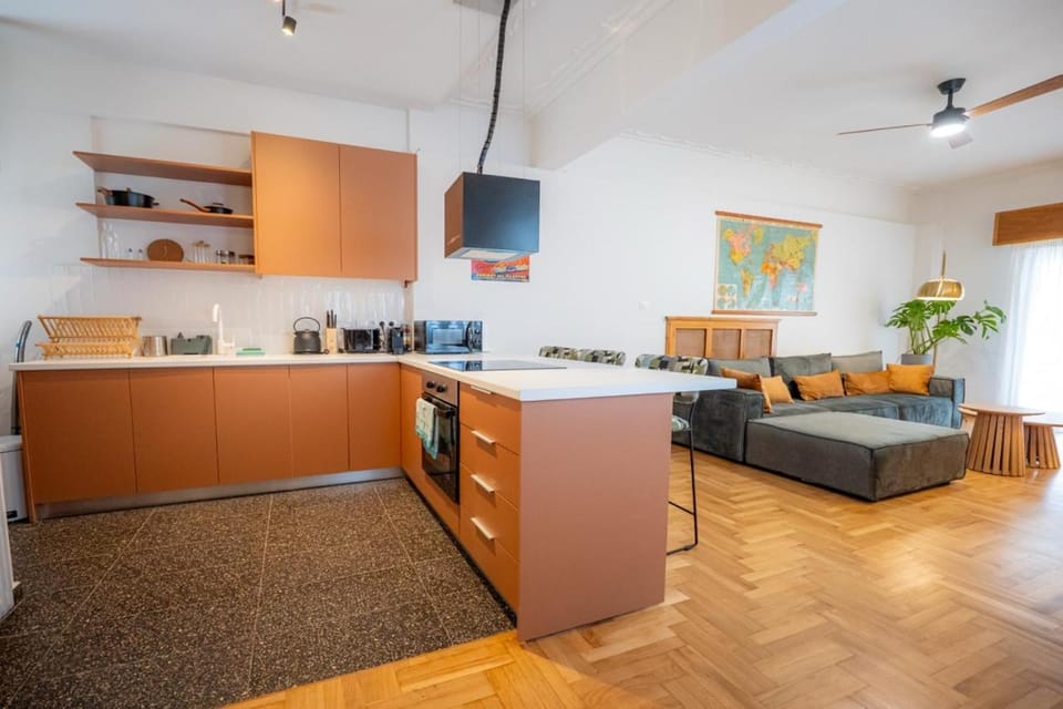 Kitchen or kitchenette, Living room, Seating area, oven, stove