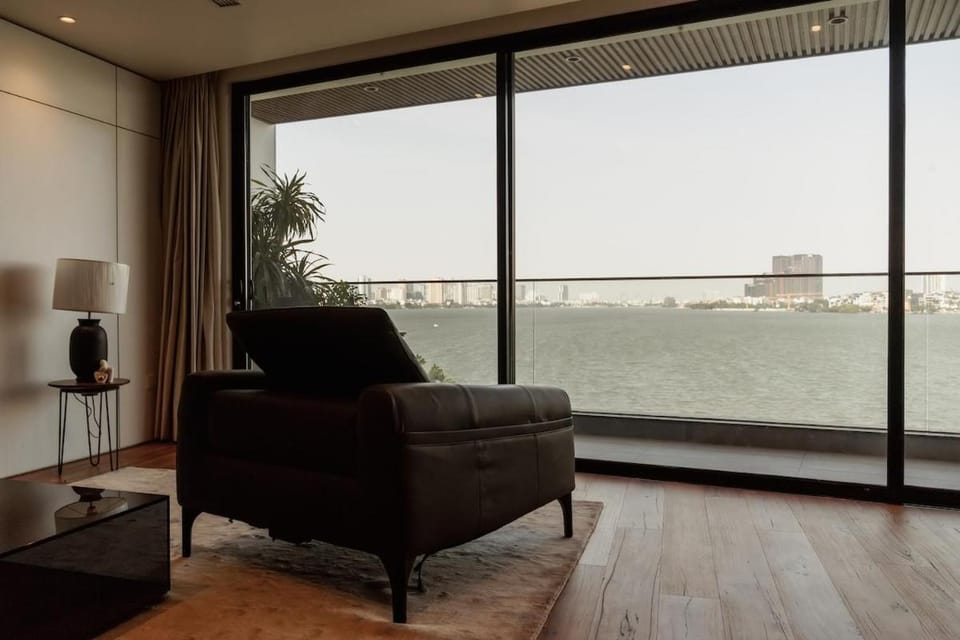 Căn Hộ 160m2, đẳng cấp view Hồ Tây Apartment in Hanoi