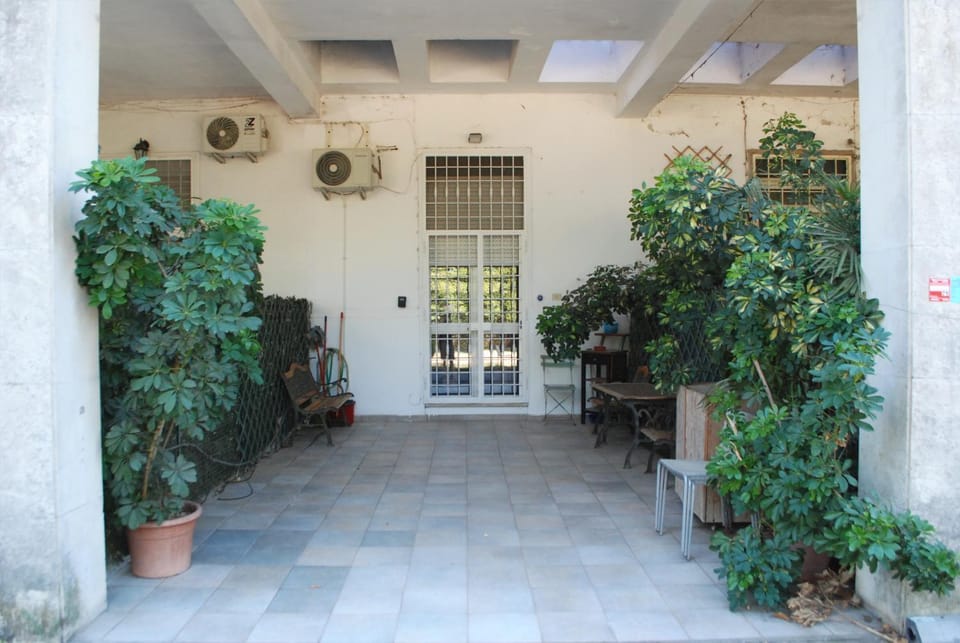 Facade/entrance, Day