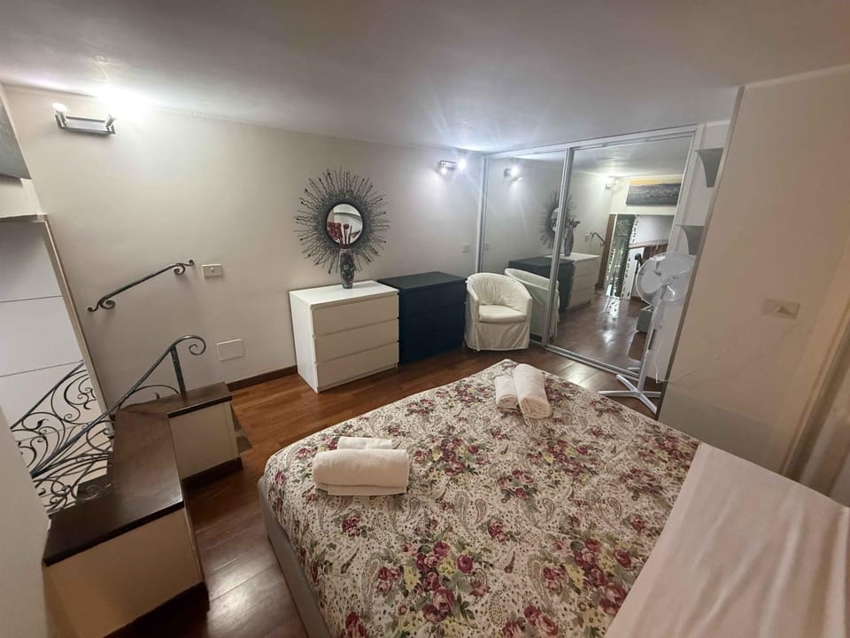Bed, Photo of the whole room, Bedroom, towels, wardrobe