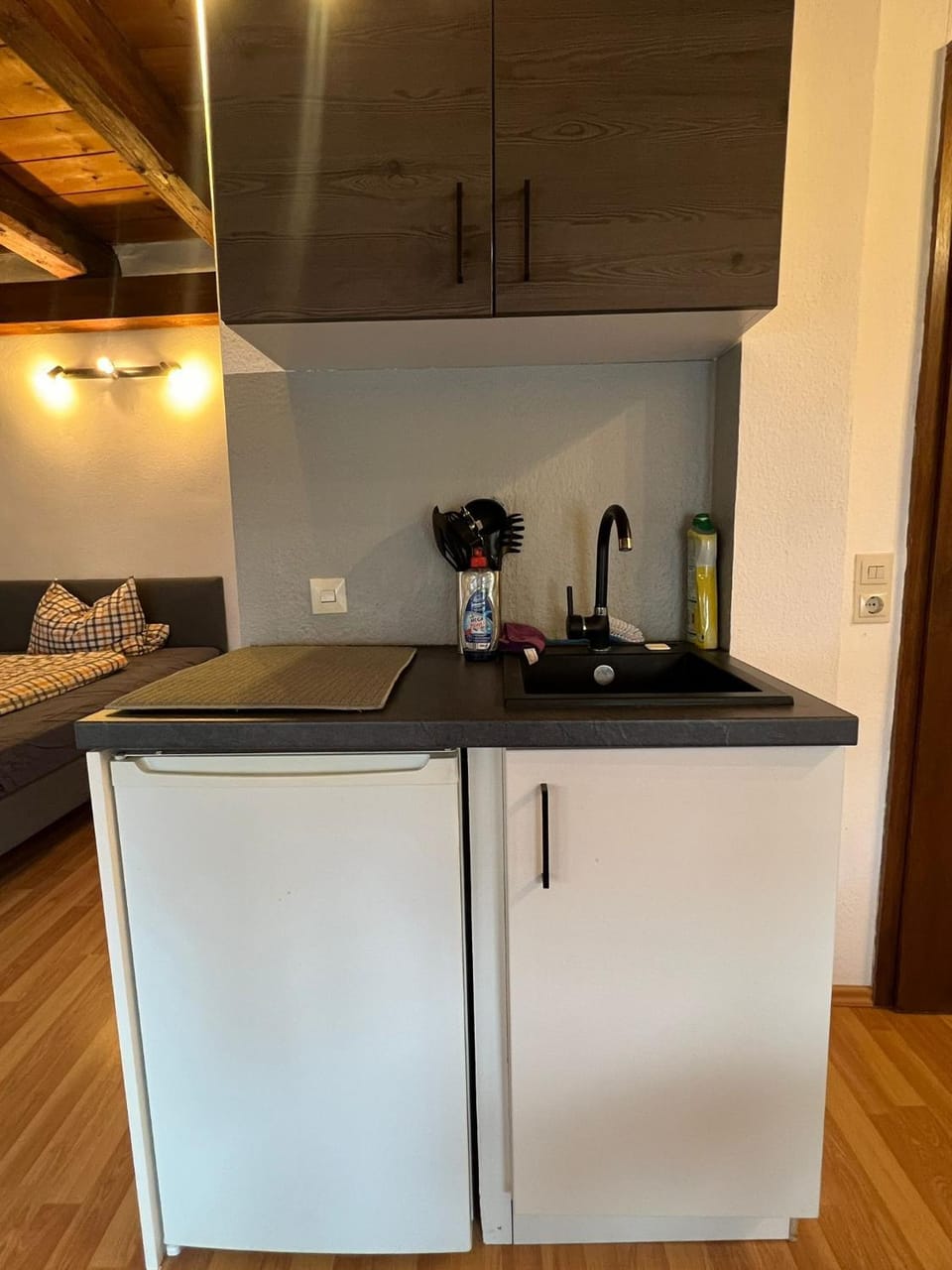 Kitchen or kitchenette, Living room