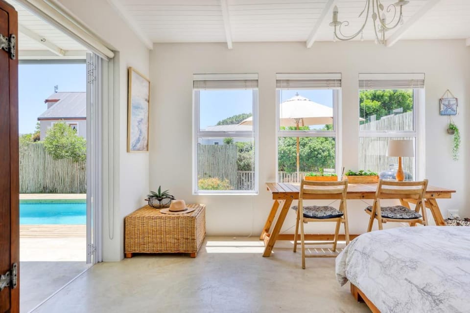 Lavender Cottage House in Cape Town