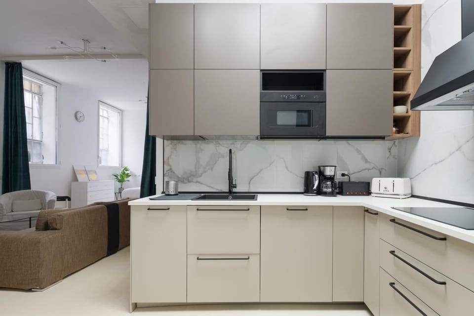 Kitchen or kitchenette