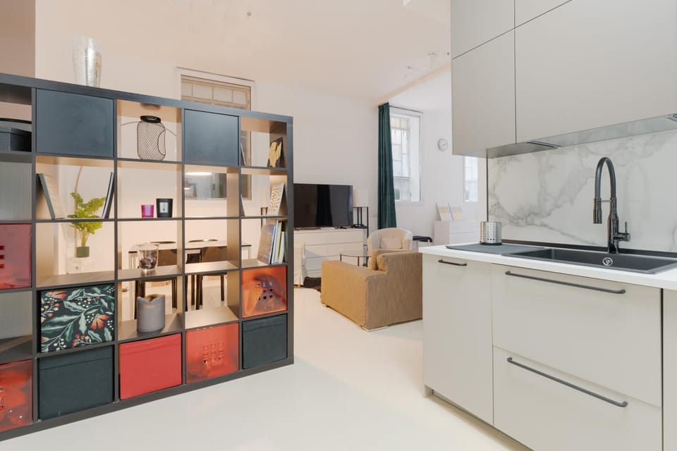 Kitchen or kitchenette, Living room