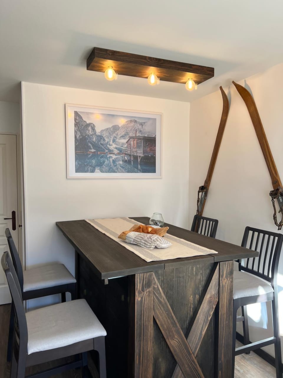 Incredible 2 rooms, sun terrace view, slope Incroyable appartement, 4 personnes Tout, pédestre, commerces et piste, Immense terrasse, vue panoramique montagne et pistes Apartment in Isola