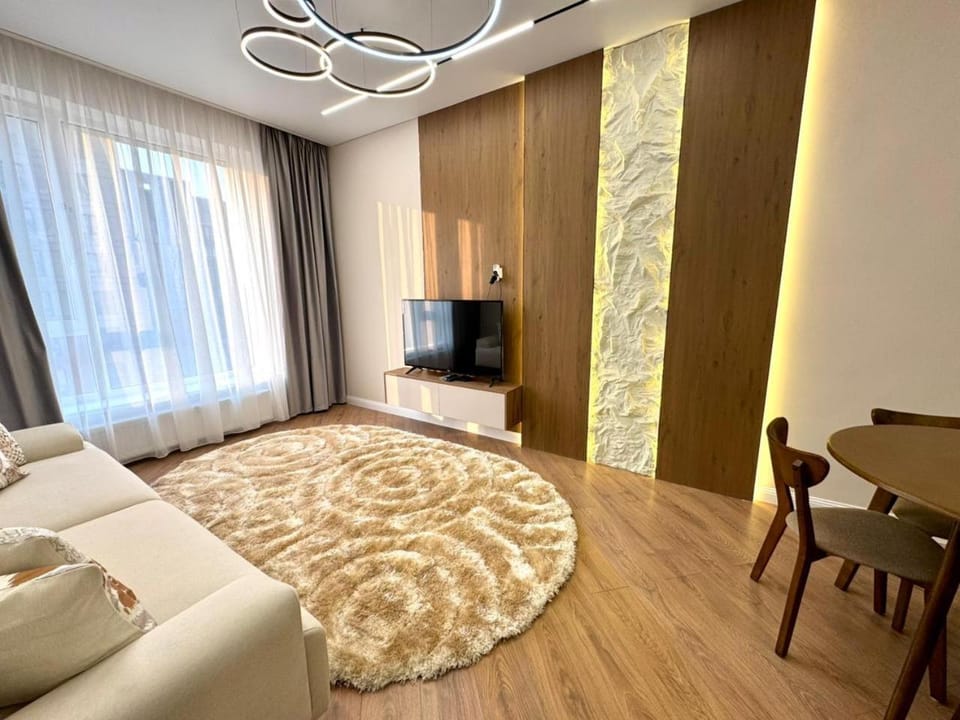 Дизайнерская квартира в новом доме Estet Apartment in Almaty