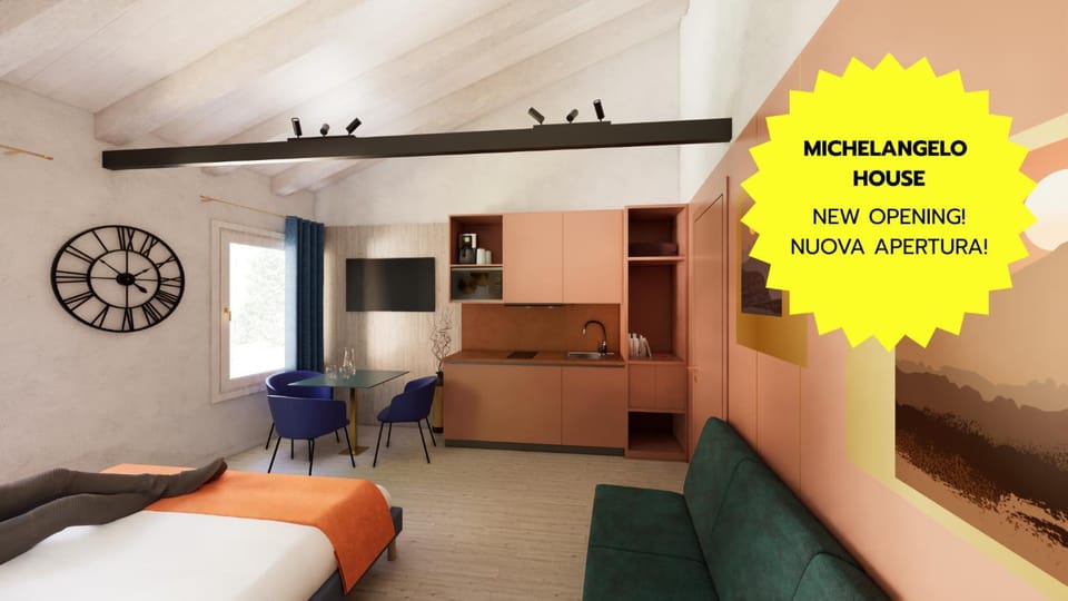 Kitchen or kitchenette, Bedroom