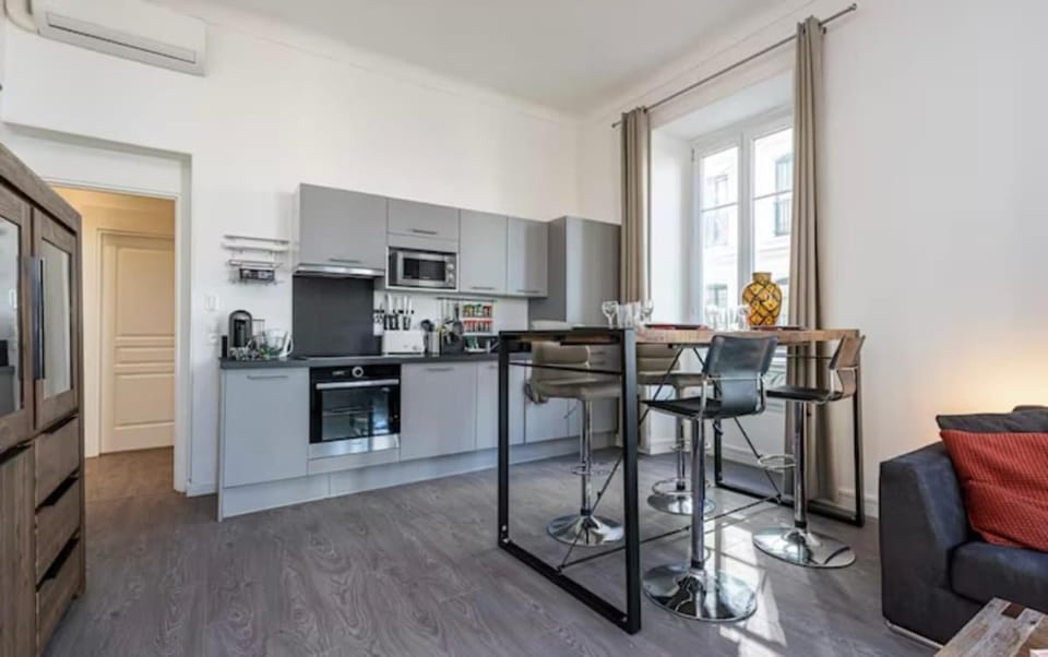 Appartement 2 chambres Nice Jean Medecin Apartment in Nice