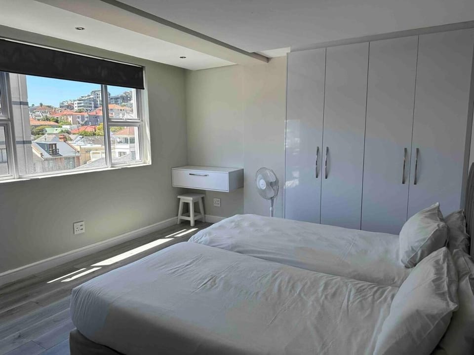Penthouse supreme large patio 401 Apartment in Sea Point